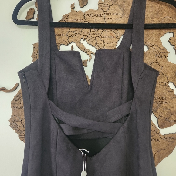 Ivory and Chain Black Suede Dress - Picture 3 of 10